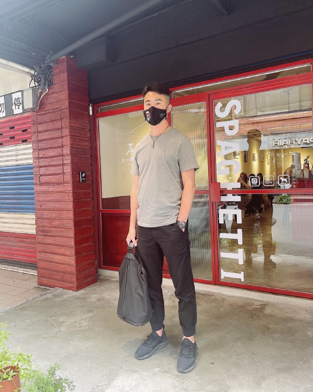 酒商安迪的第一张照片--新北中老年相亲网